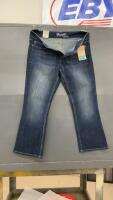 WRANGLER WOMEN&rsquo;S JEANS - 15X30