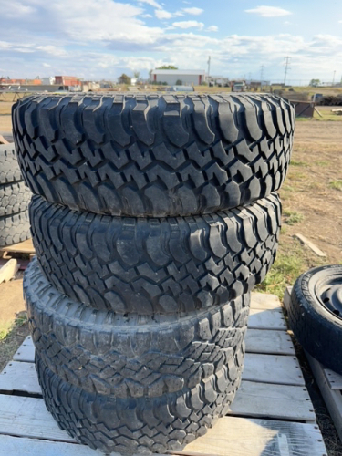 Set of four good jeep tires