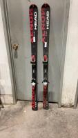 PAIR OF &ldquo;HEAD&rdquo; DOWNHILL SKIS