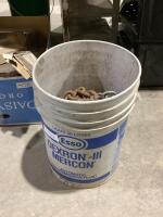 BUCKET OF SHORT CHAINS 3FT