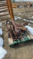 Pallet of tombstone feeder uprights