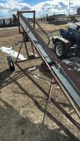 Small hydraulic drive conveyor