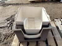 (2) POLY KENNELS