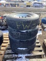 SET OF 4 CARLISLE TIRES 8-BOLT