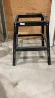 METAL STAND