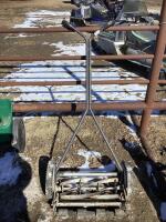 PUSH LAWN MOWER