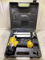 POWEFIST - AIR STAPLER NAILER