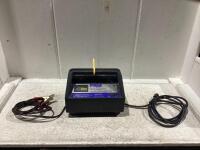 SHIP 'N SHORE - FULLY AUTOMATIC CHARGER