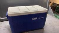 COLEMAN POLYLITE 34 COOLER