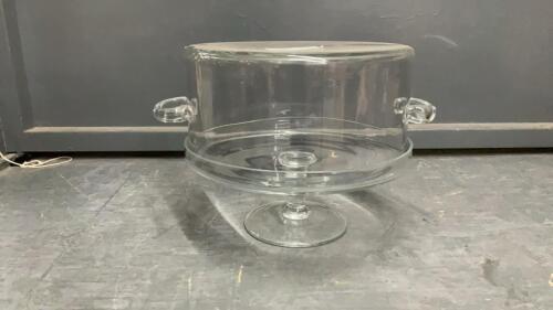 GLASS CAKE SAVER