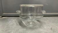 GLASS CAKE SAVER