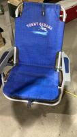 TOMMY BAHAMA BEACH CHAIR, COLEMAN LIFEJACKET, GOLF BALLS, MANICURE SET