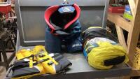 TOWABLE WATER TUBE, BAUER SR XLHOCKEY PANTS, LIFE JACKET SIZE L