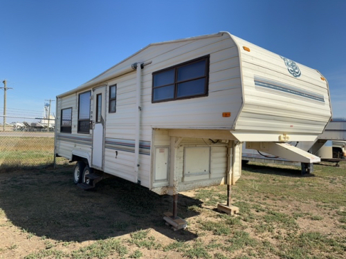 1989 Prowler, gooseneck camper trailer