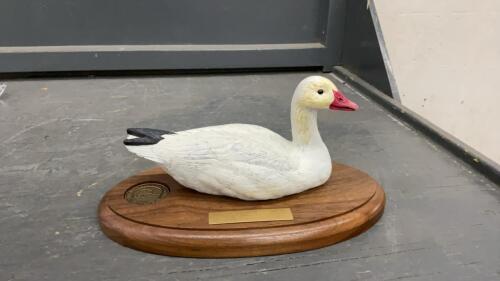 DUCKS UNLIMTED SASKATCHEWAN - SMALL GOOSE ON WOOD BASE