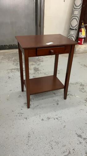 SMALL SIDE TABLE W/ DRAWER