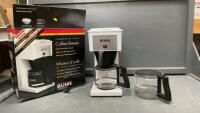 BUNN COFFEE MAKER W/ EXTRA POT