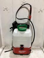 MILWAWKEE SWITCH TANK 4-GALLON BACKPACK SPRAYER