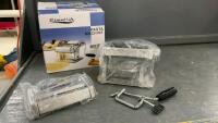 ELEGANT LIFE PASTA MAKER W/ ATTACHMENT