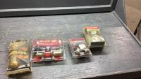 BOX OF UNUSED DOOR KNOBS