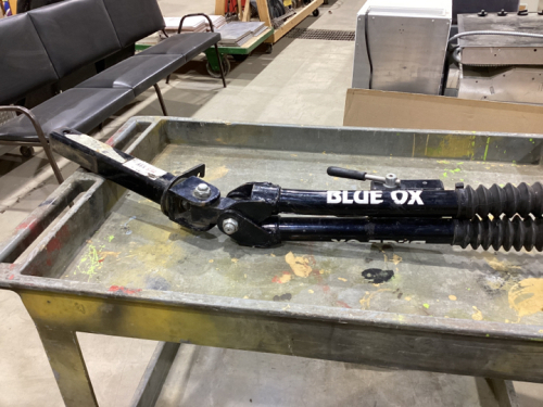 BLUE OX TOW HITCH