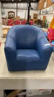 CHILD BLUE CHAIR