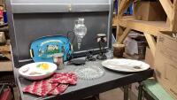 TOTE W/SHALLOW BOWL, PLATTER, VEGGIE TRAY, DECANTER ON METAL STAND