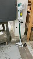 KENMORE STICK VACUUM - CORDLESS
