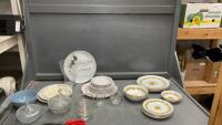 GOOD LIDDED TOTE W/ VINTAGE IRONSTONE PLATE SET & MISC DISHES