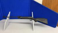 PELLET GUN. .177 CAL&hellip;SERIAL #1725220145452885.... WITH A TIN OF PELLETS.