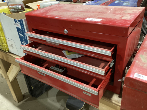 RED LOCKABLE TOOL BOX