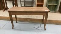 VINTAGE PIANO BENCH