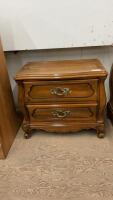 SKLAR PEPLAR END TABLE (MATCHES LOT #326)
