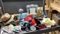 GOOD TOTE W/PURSES, NYLONS, DECOR ITEMS, BELTS, STRAW HATS