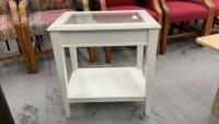 WHITE SIDE TABLE W/ GLASS INSERT