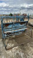 Calf tipping cradle