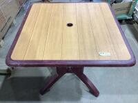 FOLDABLE PICNIC TABLE