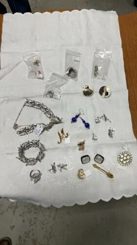 COSTUME JEWELRY - EARRINGS, NECKLACES, RINGS, BROOCHES