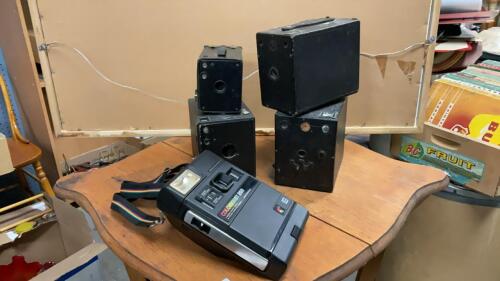 ANTIQUE CAMERA COLLECTION - (2) BROWNIE&rsquo;S, KODAK INSTANT CAMERA, (2) ENNISIGN