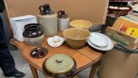 VINTAGE POTTERY ITEMS - MEDALTA BOWL, HYCROFT BOWL, (2) JUGS, FRIENDS OF MEDALTA COWBOY HAT (2005), PLATTERS, #1 E.SWASEY POT W/ LID
