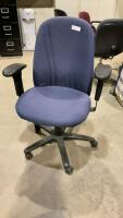 BLUE/PURPLE OFFICE CHAIR