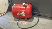 RED AIR TANK W/HOSE