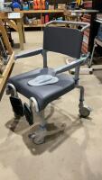 WHEELED POTTY CHAIR