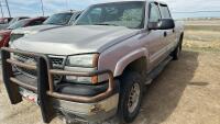 2005 Chevy Duramax 2500 HD 4 x 4