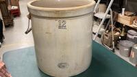 MEDALTA POTTERIES 12 GALLON CROCK