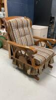 RETRO WAGON WHEEL ROCKER