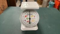 AMERICAN FAMILY KITCHEN SCALE