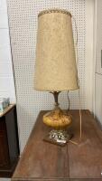 RETRO TABLE LAMP W/ GLASS & BRASS BASE