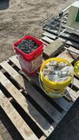 Two pails of light chain