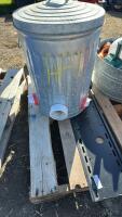 CHICKEN FEEDER